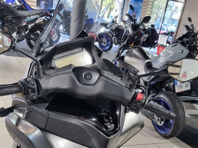 YAMAHA TRICITY 300 4