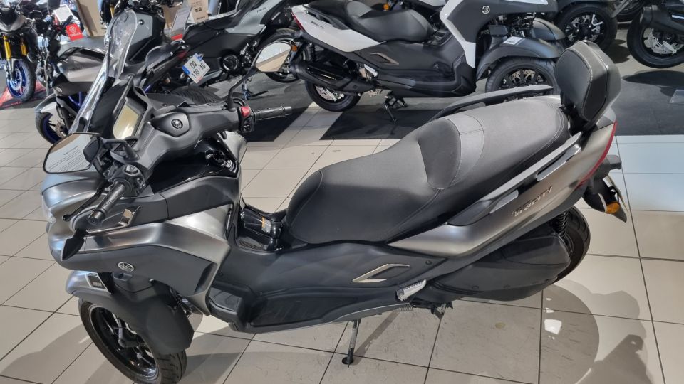 YAMAHA TRICITY 300 4