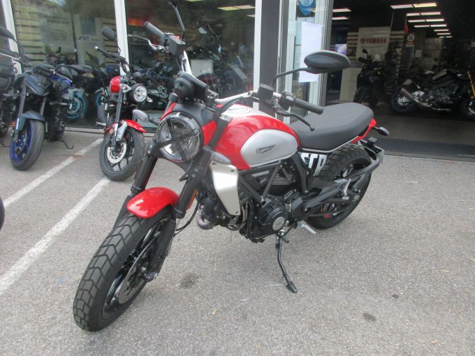 DUCATI SCRAMBLER 4