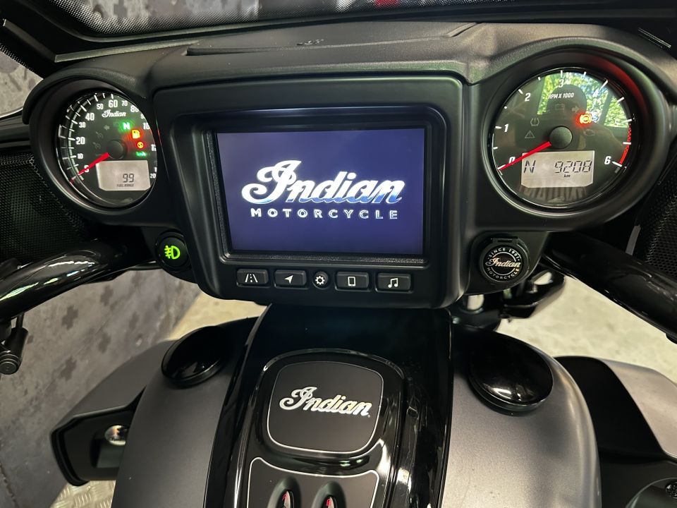 INDIAN ROADMASTER 1800 4