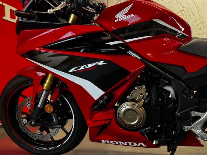 HONDA CBR 500 R 4