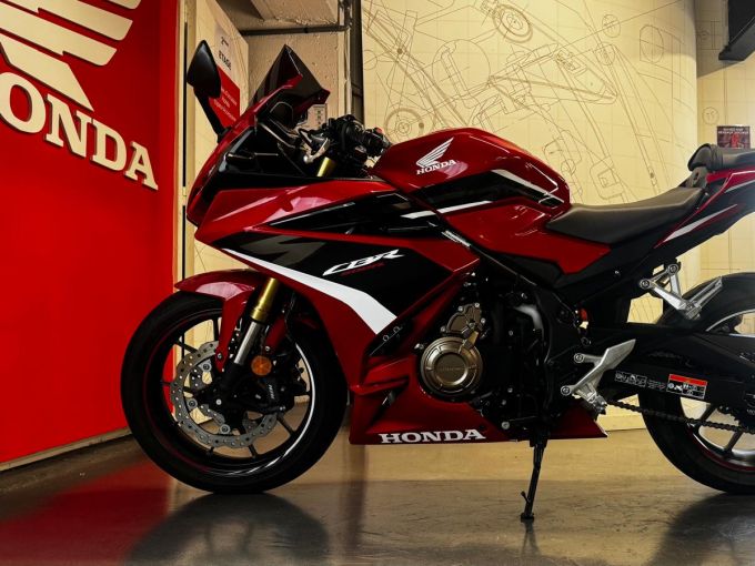 HONDA CBR 500 R 4