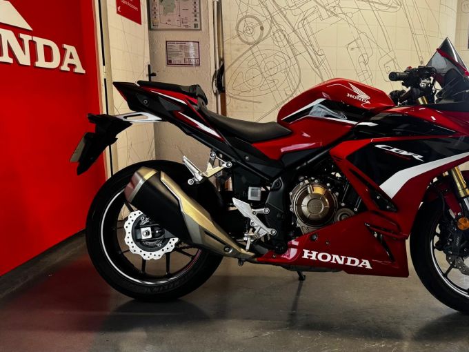 HONDA CBR 500 R 4