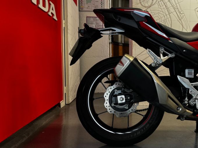 HONDA CBR 500 R 4