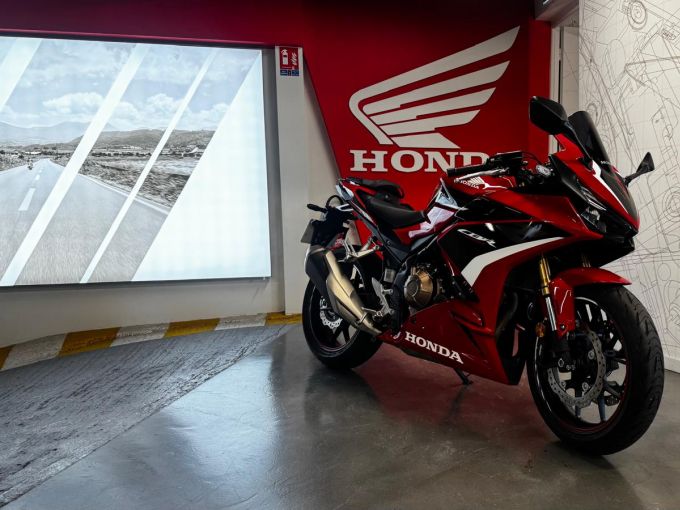 HONDA CBR 500 R 4