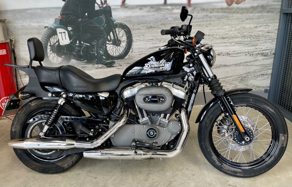 HARLEY-DAVIDSON SPORTSTER NIGHTSTER 1200 4