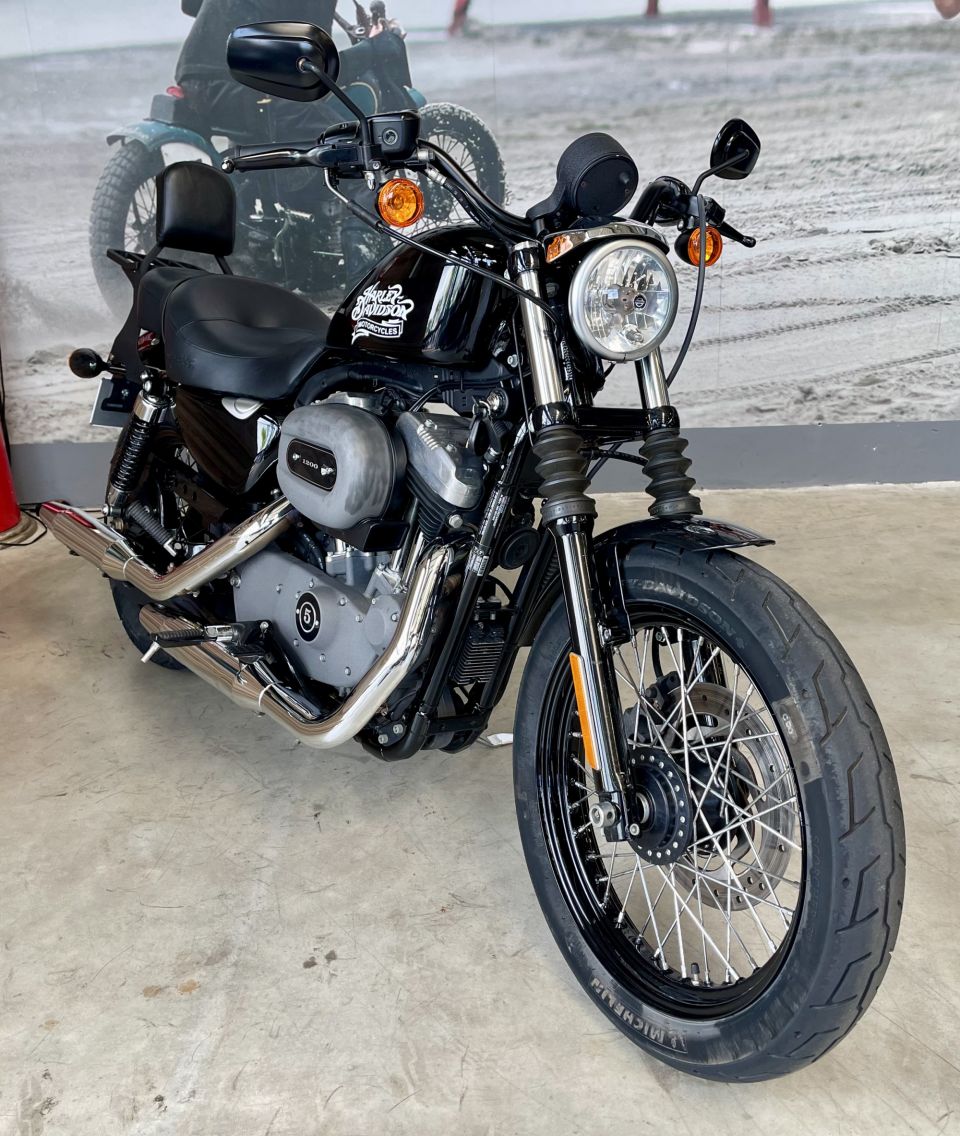 HARLEY-DAVIDSON SPORTSTER NIGHTSTER 1200 4