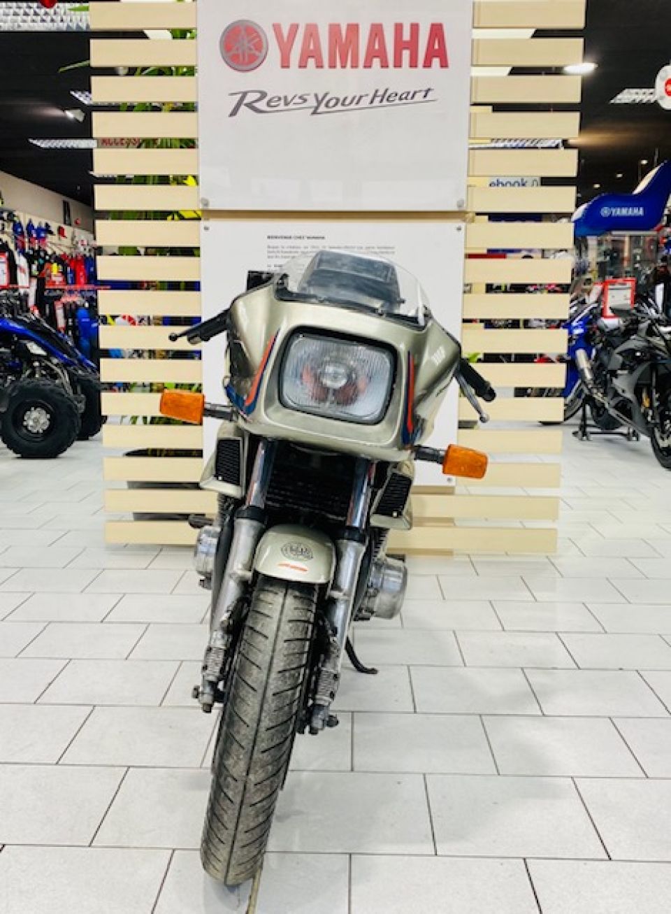 SUZUKI XN 85 TURBO 4