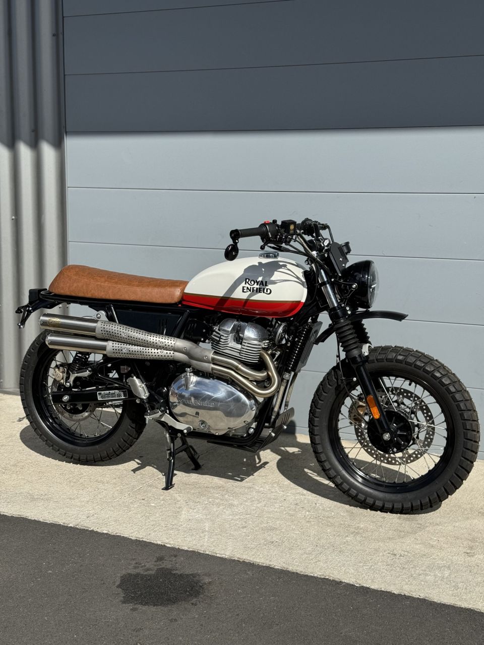 ROYAL ENFIELD Interceptor 650 4