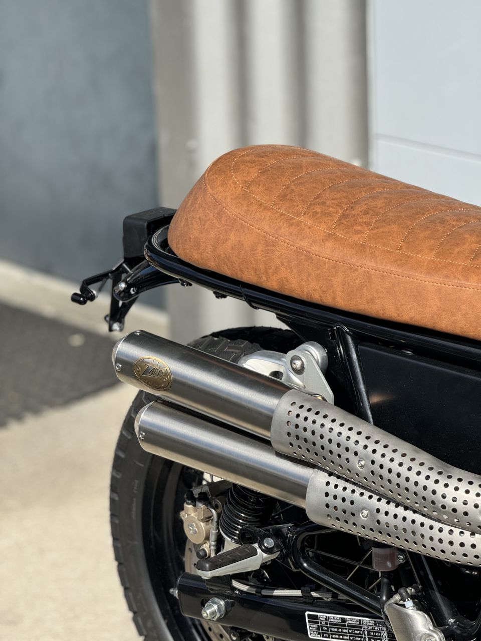 ROYAL ENFIELD Interceptor 650 4