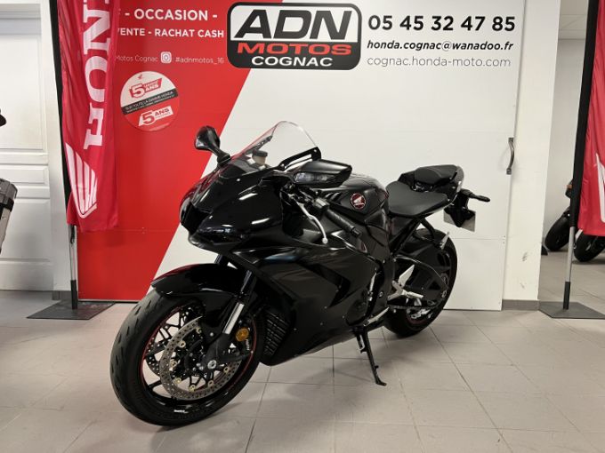 HONDA CBR1000RR FIREBLADE ABS 4