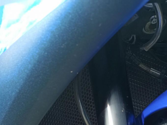 YAMAHA YZF 1000 R1 4