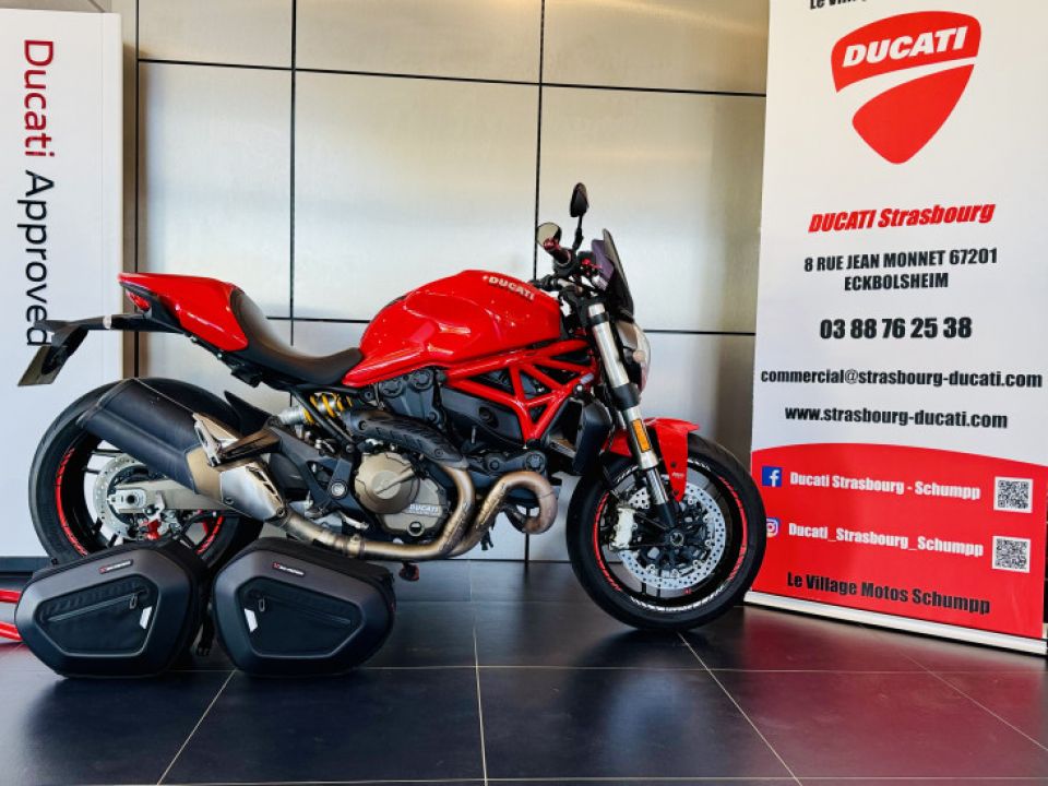 DUCATI MONSTER 821 4