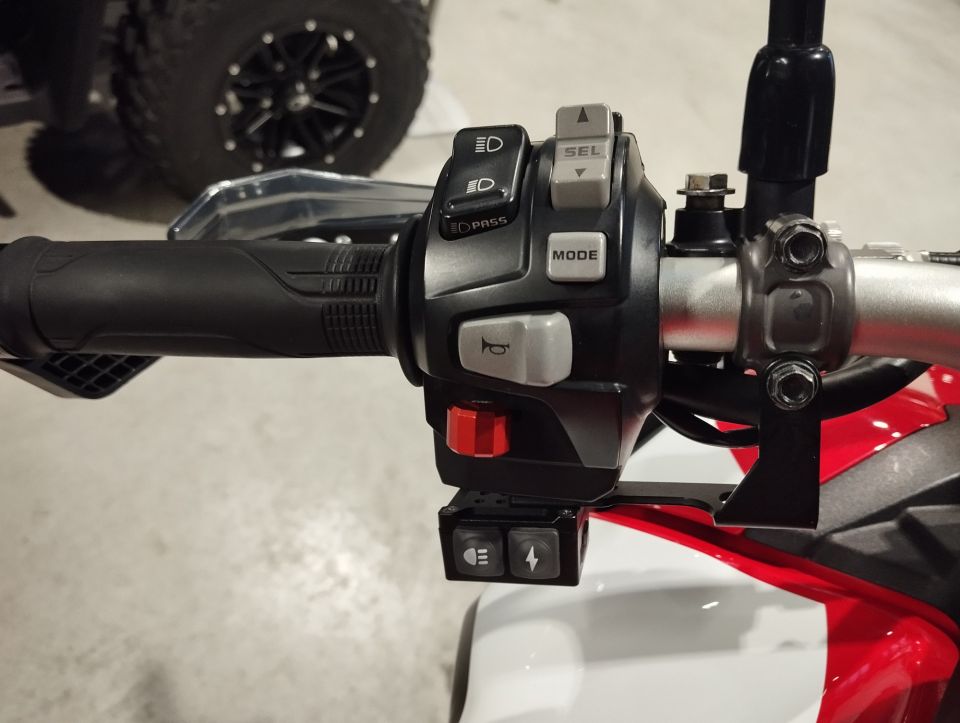 HONDA AFRICA TWIN CRF1000L STD 4