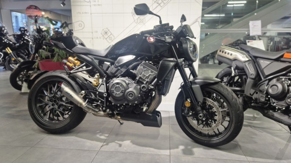 HONDA CB 1000 Hornet 4