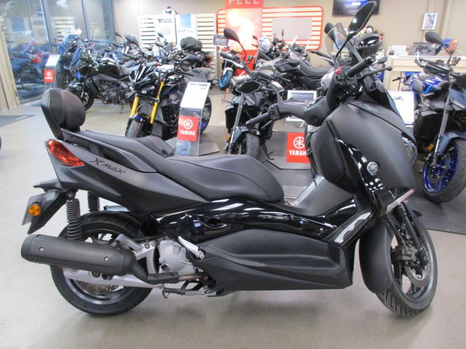 YAMAHA XMAX 125 TECH MAX 4