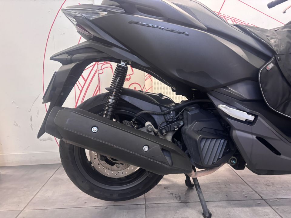 HONDA NSS FORZA 125 4