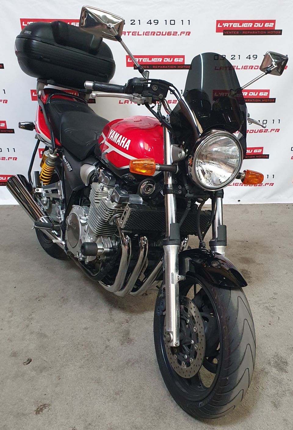 YAMAHA XJR 1300 SP 4