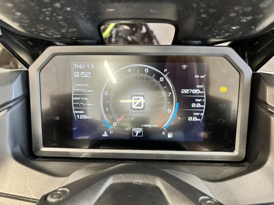 YAMAHA XP T-MAX 560 4