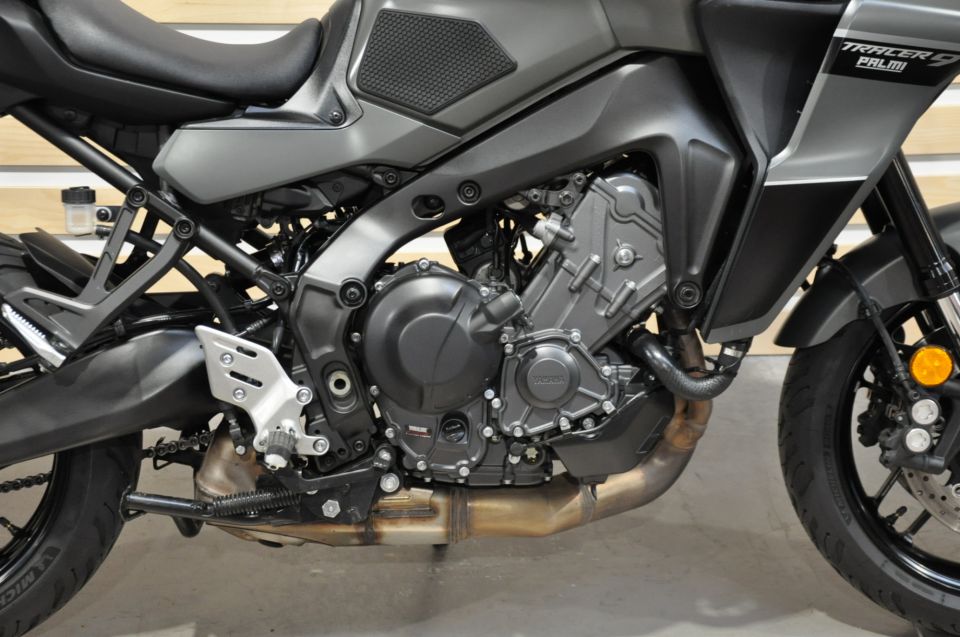 YAMAHA TRACER 9 4