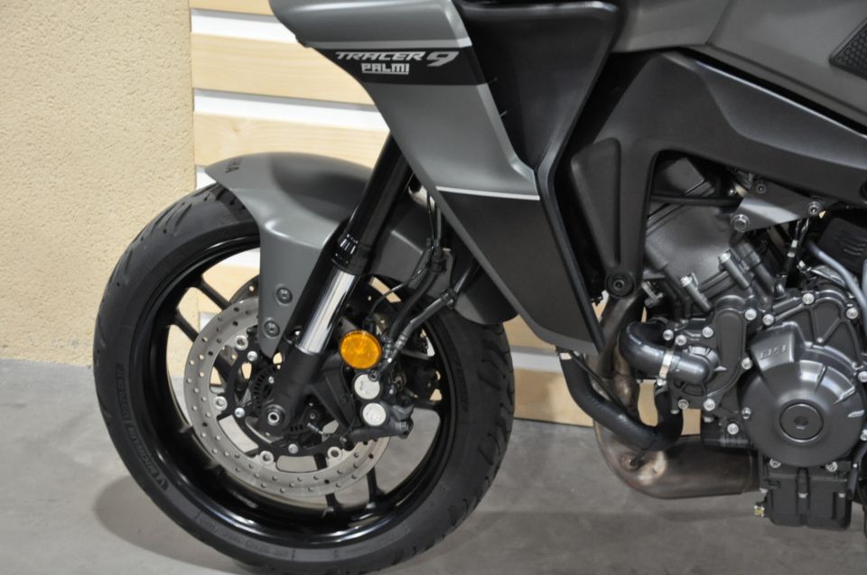 YAMAHA TRACER 9 4