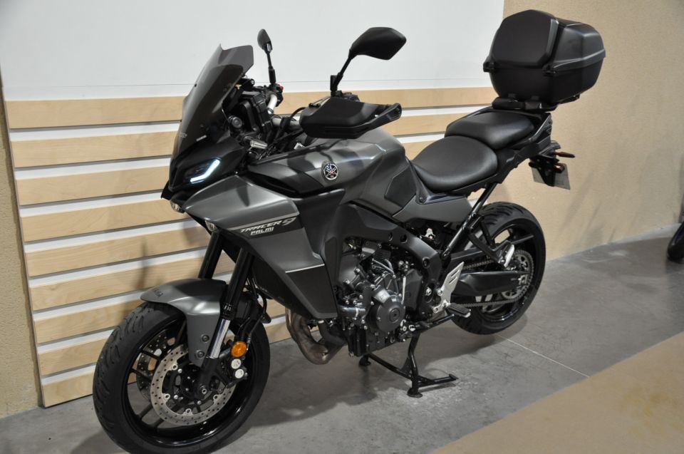 YAMAHA TRACER 9 4