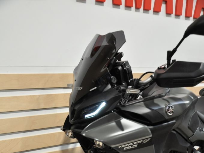 YAMAHA TRACER 9 4