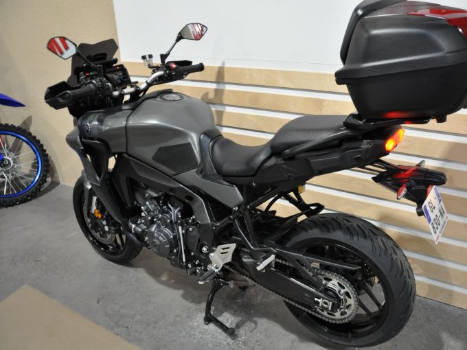 YAMAHA TRACER 9 4