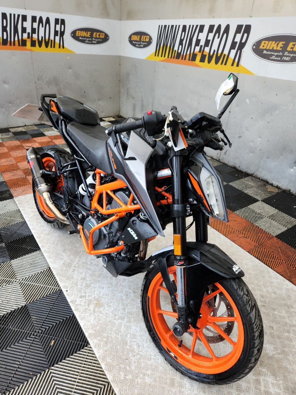 KTM 390 DUKE 4