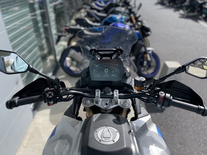 VOGE 900 DSX 4