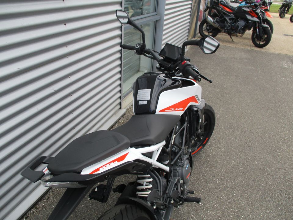 KTM 390 DUKE ABS 4