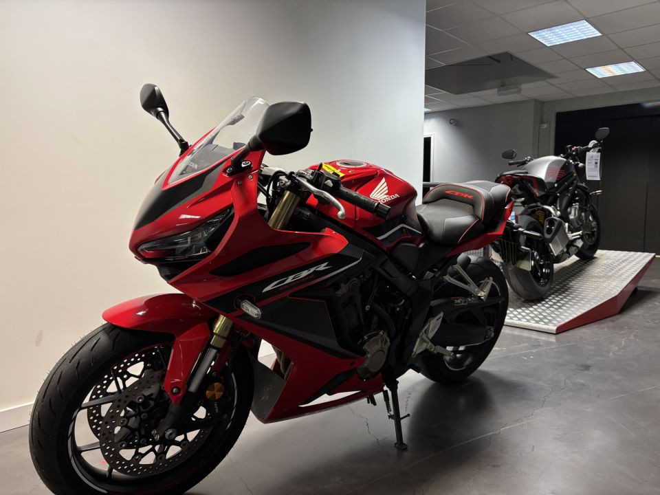 HONDA CBR 650  R 4