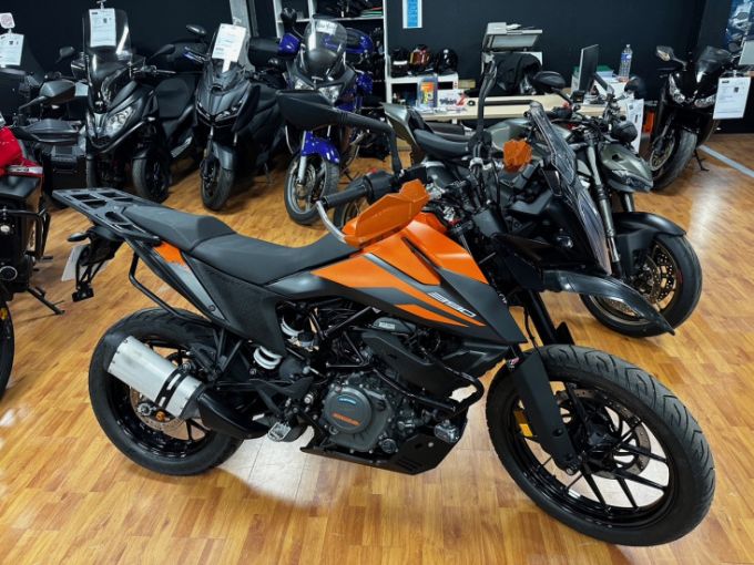 KTM 390 ADVENTURE 4