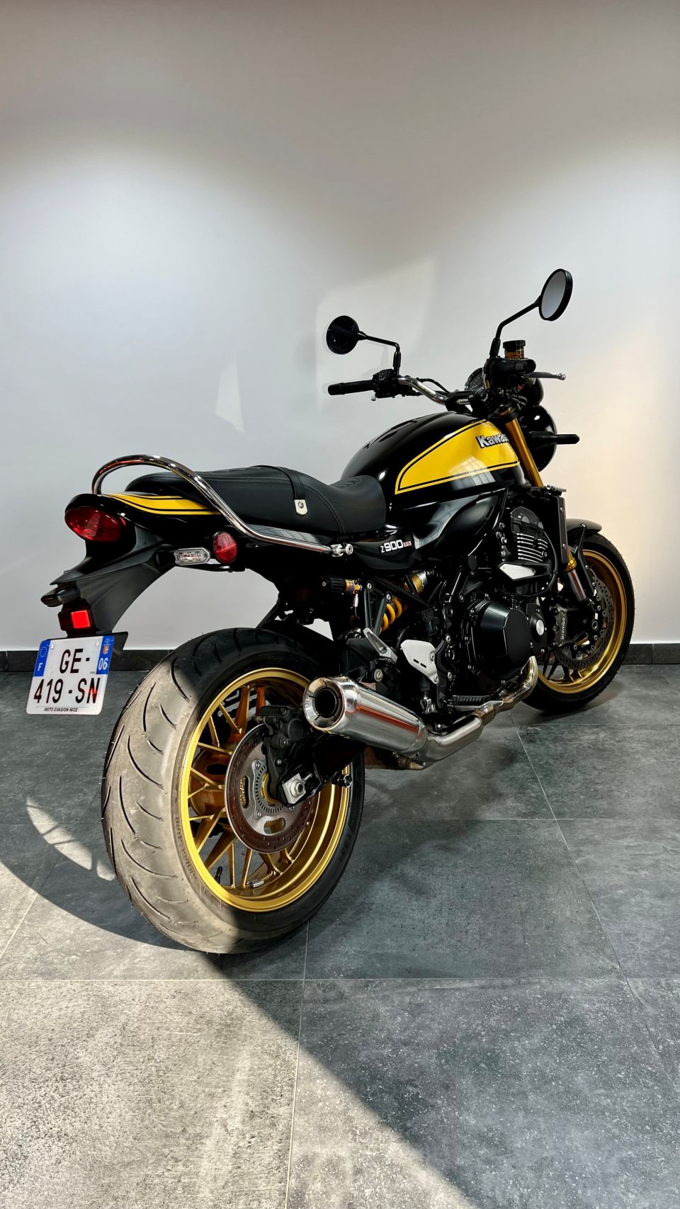 KAWASAKI Z900 RS SE 4