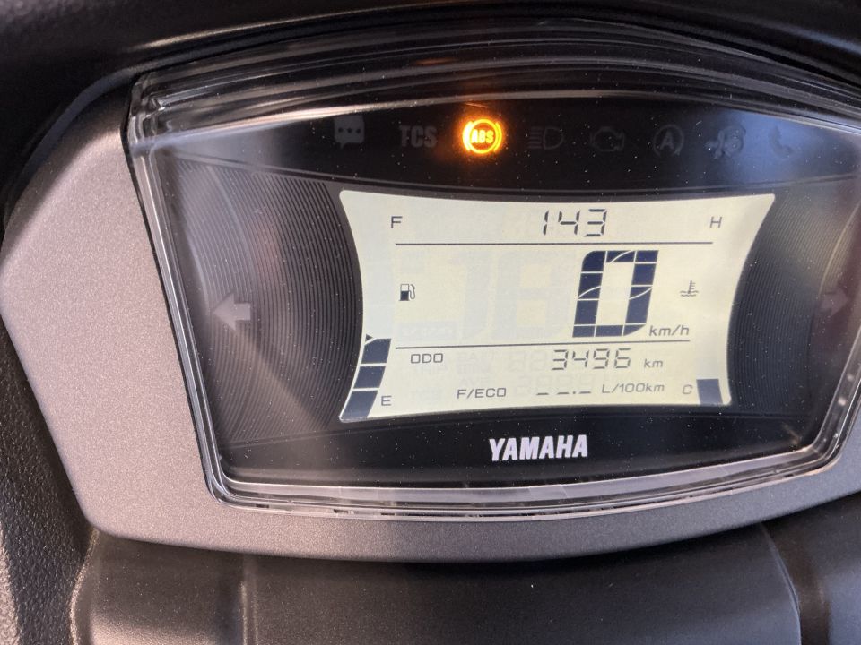 YAMAHA NMAX 125 4
