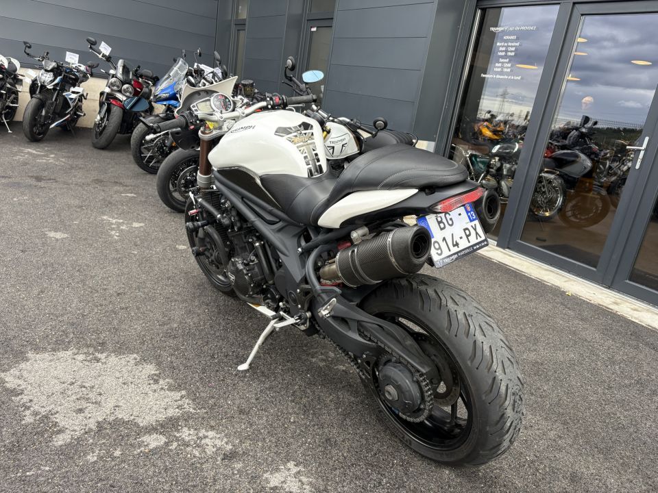 TRIUMPH SPEED TRIPLE 1050 4