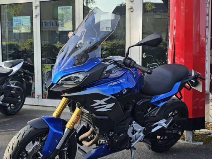 BMW F900XR 4