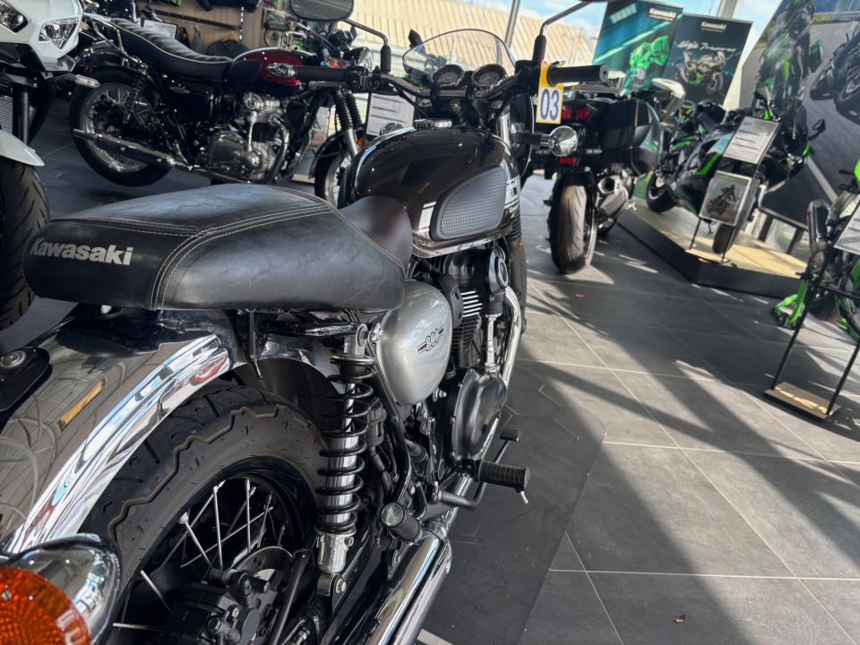 KAWASAKI W 800 4