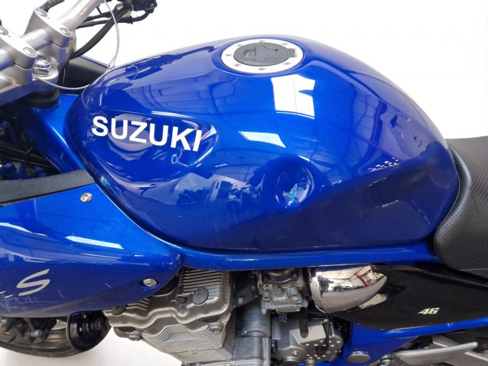 SUZUKI GSF 600 BANDIT 4