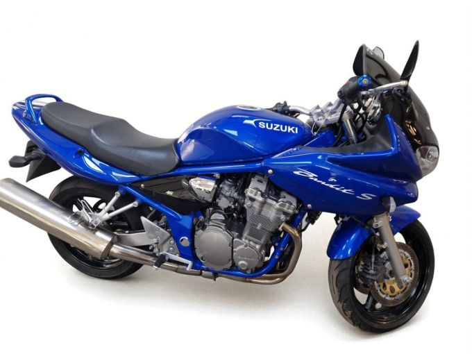 SUZUKI GSF 600 BANDIT 4
