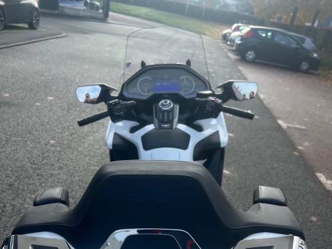 HONDA GL 1800 GOLDWING DCT 4