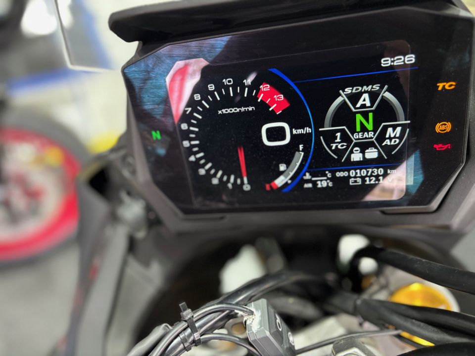 SUZUKI GSX-S 1000 GX 4