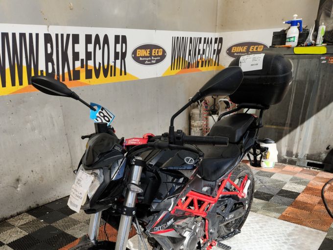 BENELLI BN 125 4