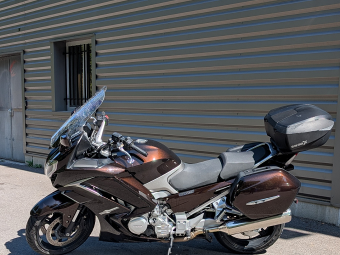 YAMAHA FJR 1300 AE 4