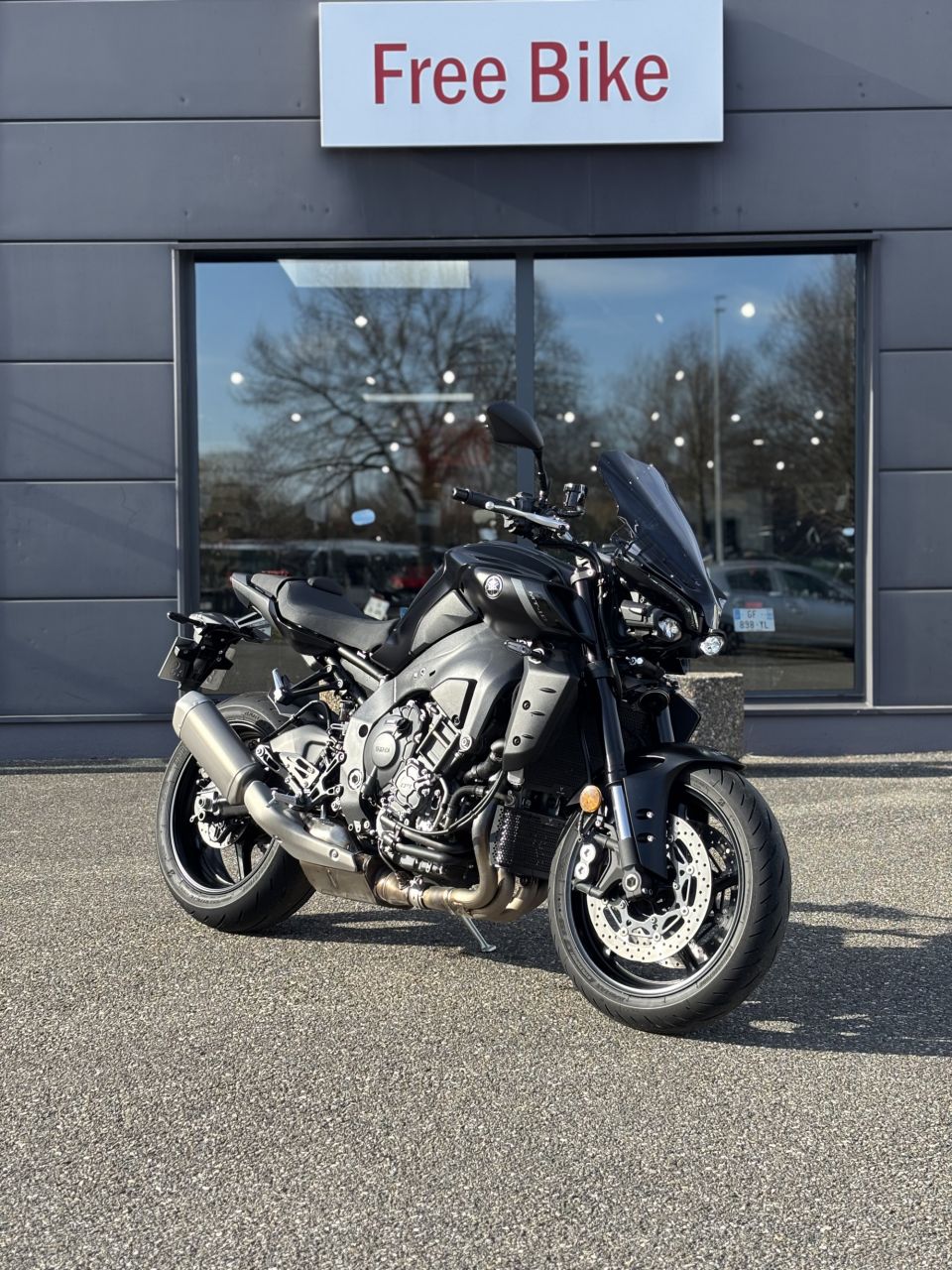 YAMAHA MT-10 4