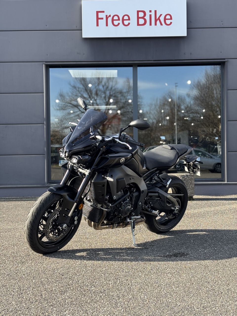 YAMAHA MT-10 4