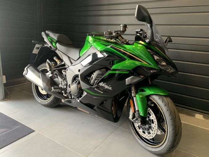 KAWASAKI NINJA 1100 SX SE 4
