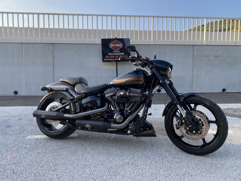 HARLEY-DAVIDSON SOFTAIL BREAKOUT 1800 4