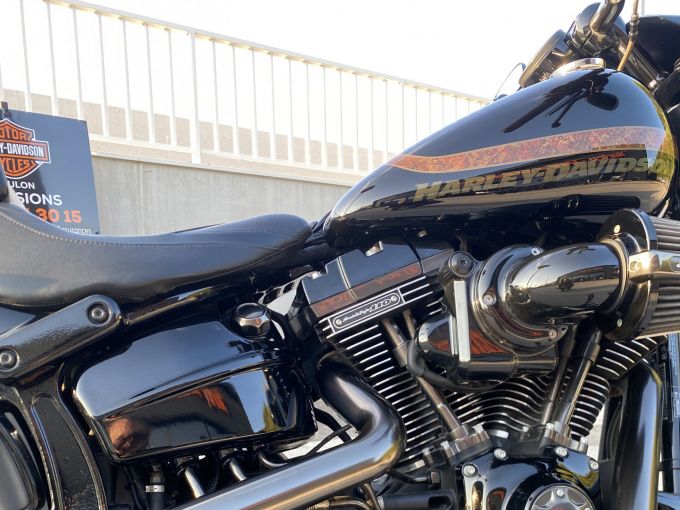 HARLEY-DAVIDSON SOFTAIL BREAKOUT 1800 4