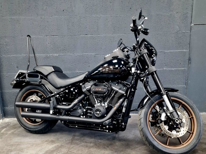 HARLEY-DAVIDSON SOFTAIL LOW RIDER 1868 S 4